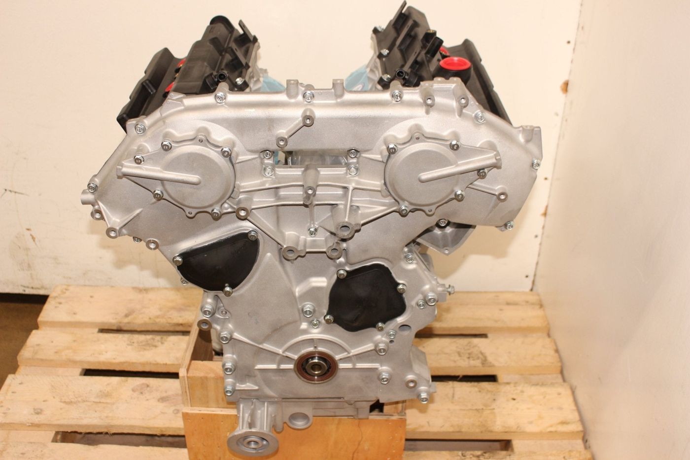 Remanufactured 2012–2021 Nissan NV2500 4.0L VQ40DE Engine